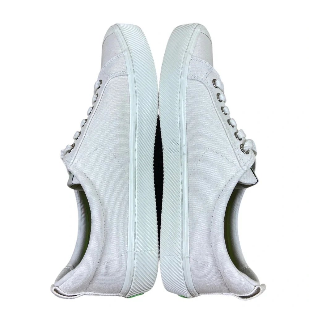 Cariuma Shoes Sneakers Lace Up Low Top White Canvas Men's 10 Women’s  11.5 - Picture 5 of 8